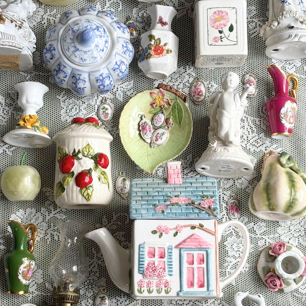 ALL VINTAGE TRINKETS