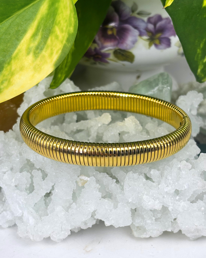 Small Gold Vintage Inspired Snake Bone Stretchy Bracelet 10mm