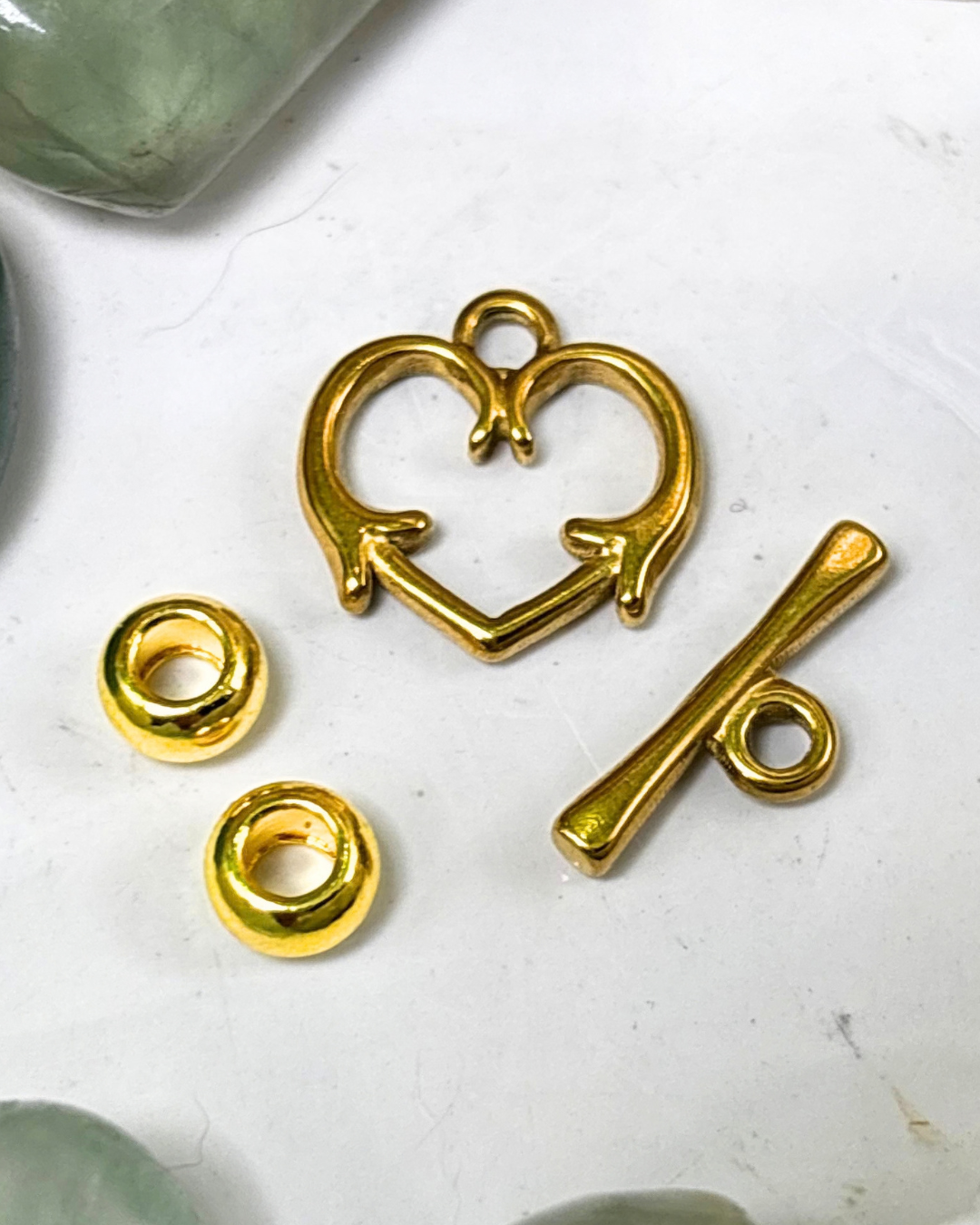 The Vintage Heart Clasp