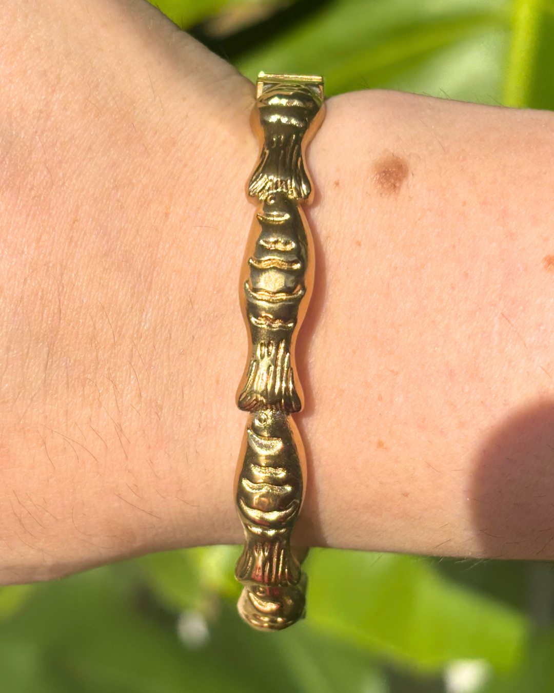 Gold Little Fishies Bracelet 6mm
