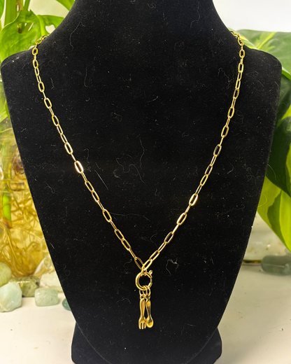 The Dainty Gold Clasp Necklace 45cm