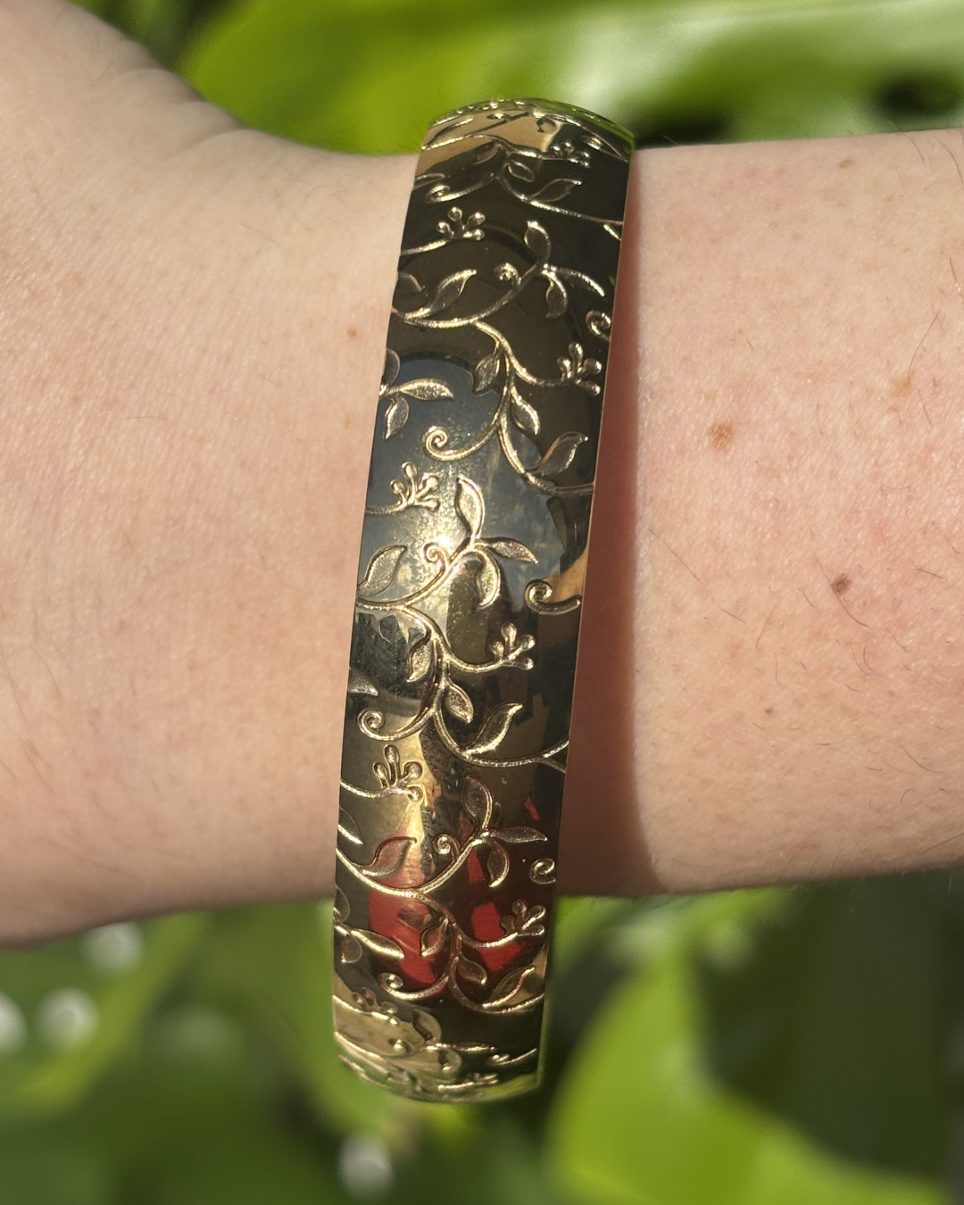 Gold Castle Vines Chunky Vintage Inspired Bracelet 16mm