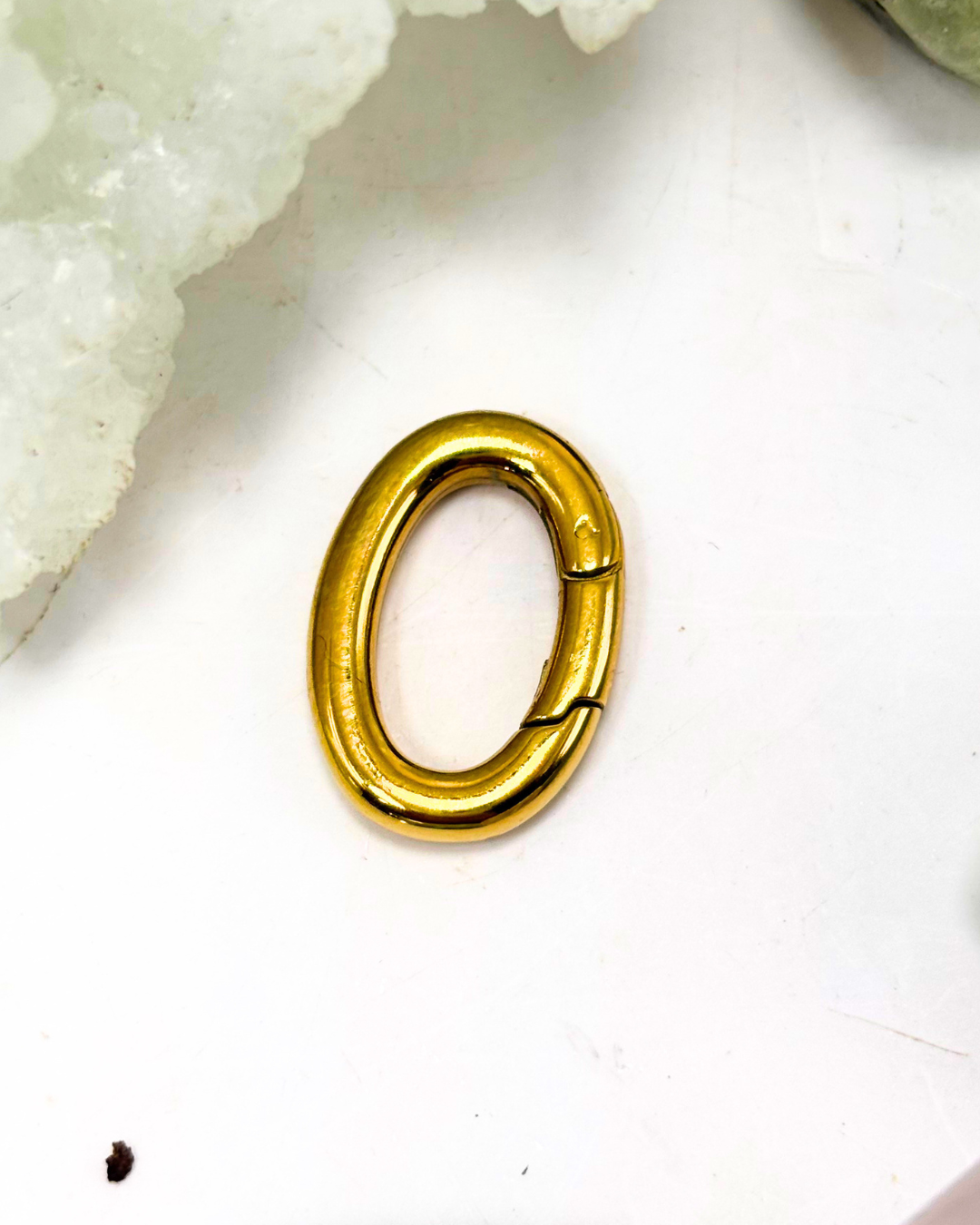 The Mini Oval Clasp