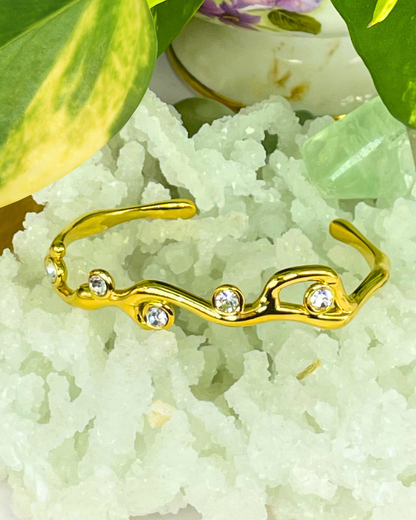 White Flower Garland Gold Cuff