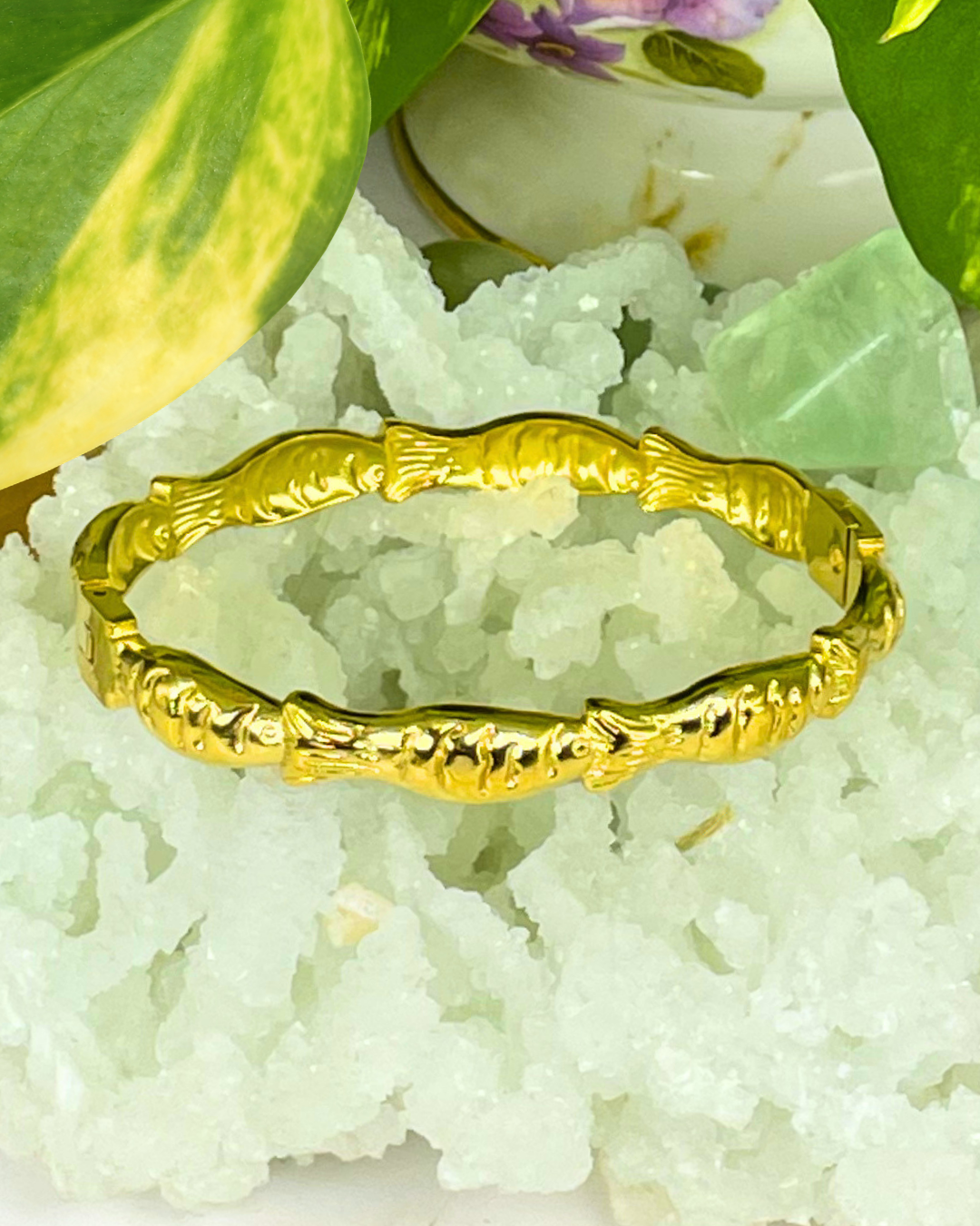 Gold Little Fishies Bracelet 6mm